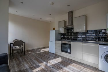 2 bed house, Colum Road, Cathays, Cardiff, CF103EL - Image 5